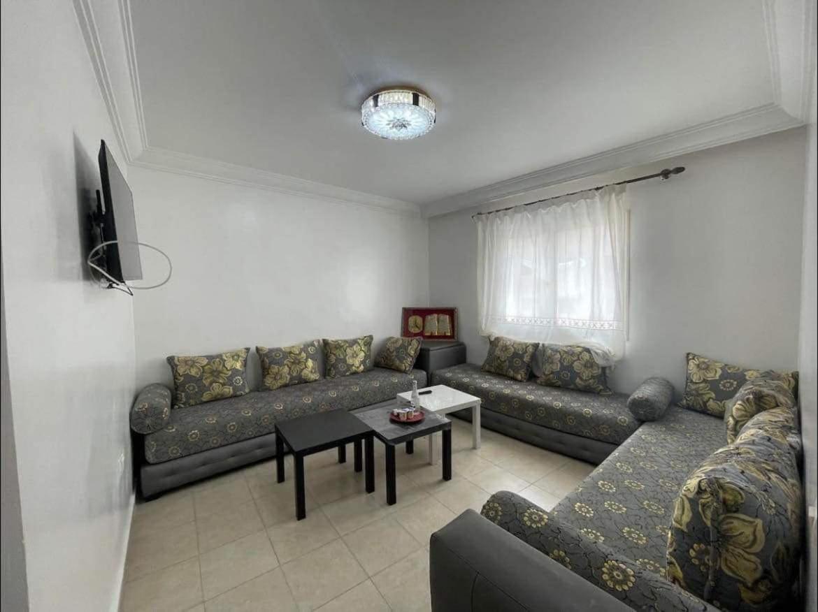 - Spacious 2 Bedroom Comfortable Apartment *