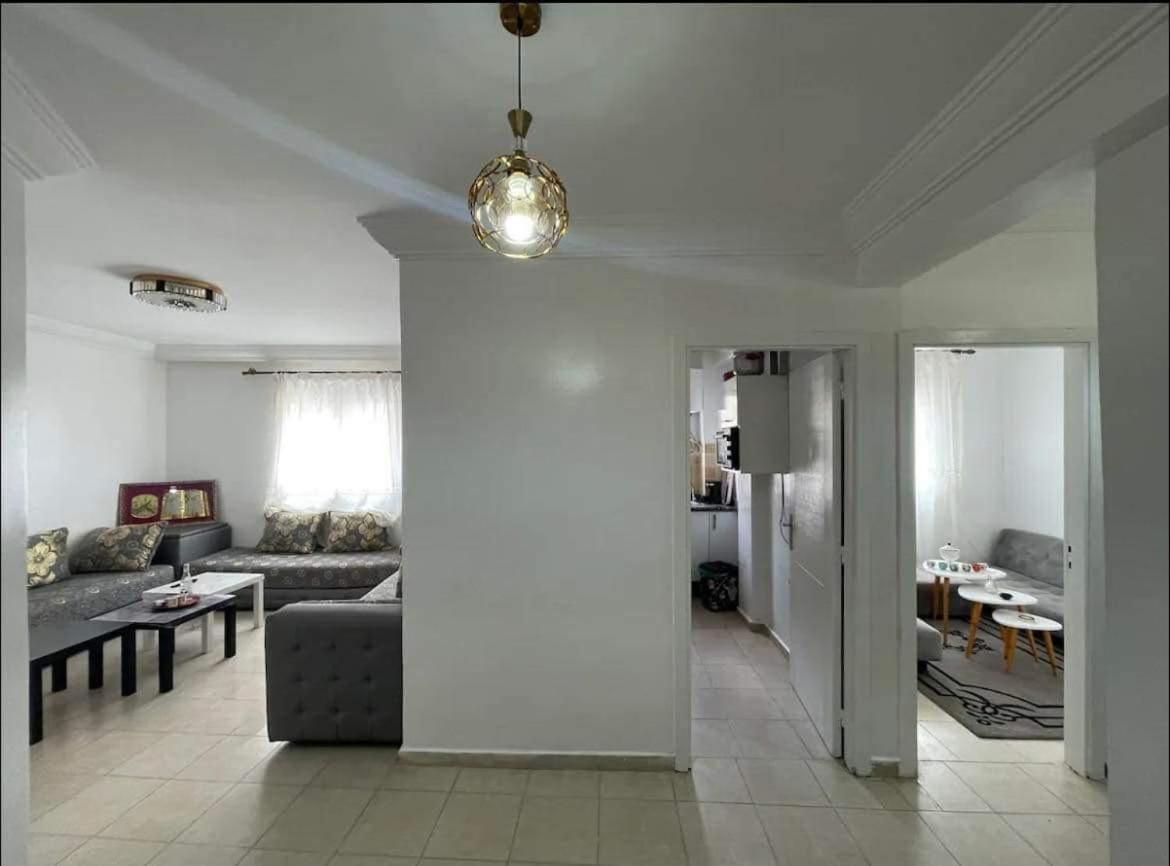Apartment - Spacious 2 Bedroom Comfortable *